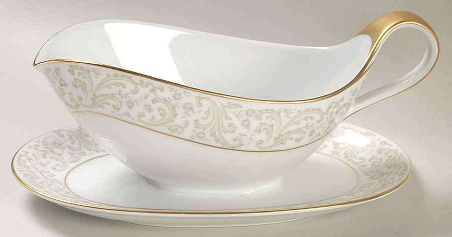 Serenade Gravy Boat with Attached Underplate by Heinrich - H&C-1