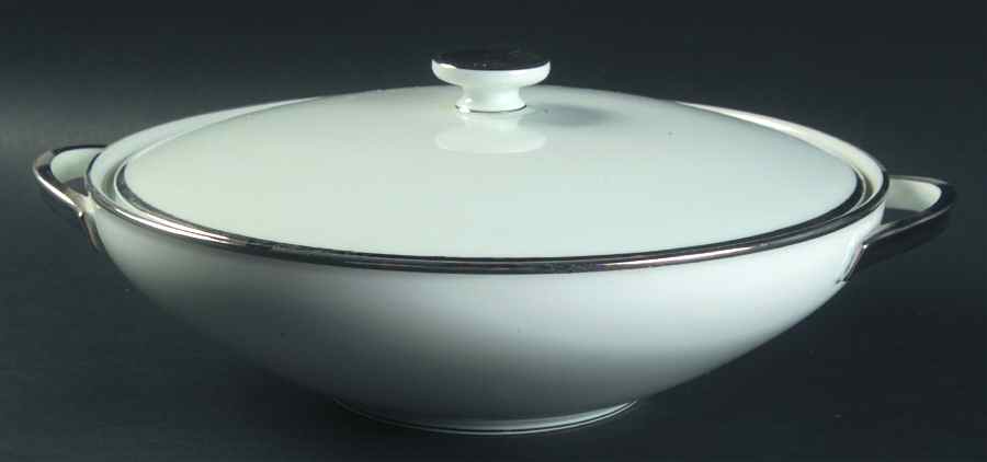 Simplicity Round Covered Vegetable by Heinrich - H&C-1