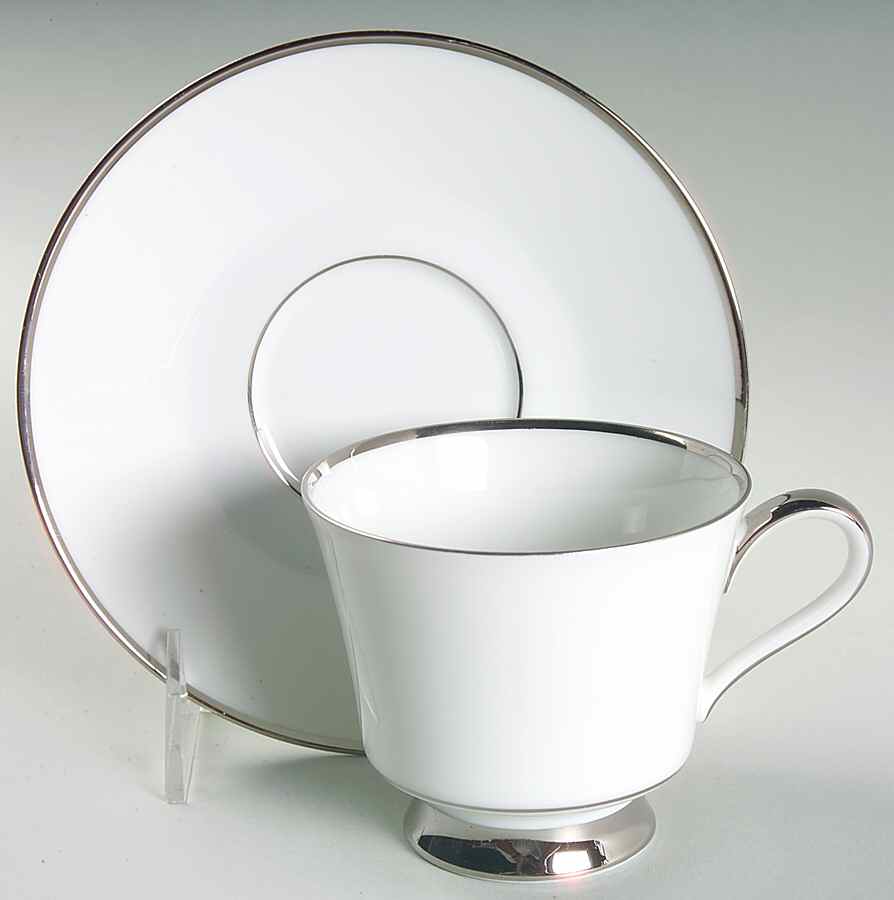 Simplicity Footed Cup & Saucer Set by Heinrich - H&C-1