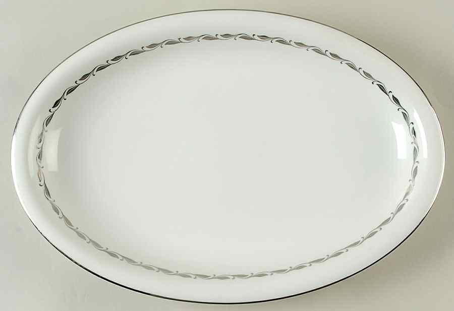 Silver Wreath 14" Oval Serving Platter by Heinrich - H&C-1