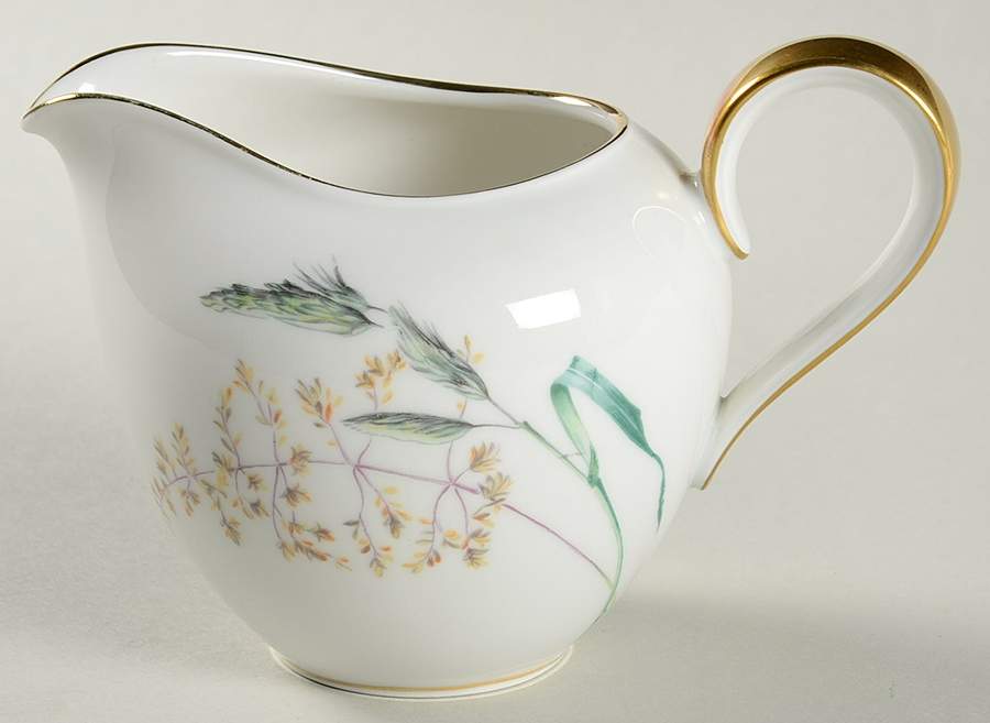 Sommer (Coupe, Smooth, Gold Trim) Creamer by Heinrich - H&C-1