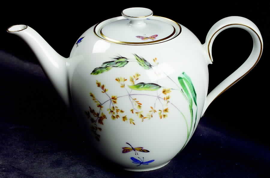 Sommer (Coupe, Smooth, Gold Trim) Small Teapot & Lid by Heinrich - H&C-1