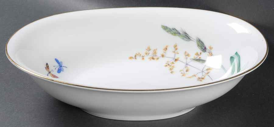 Sommer (Coupe, Smooth, Gold Trim) 10" Oval Vegetable Bowl by Heinrich - H&C-1
