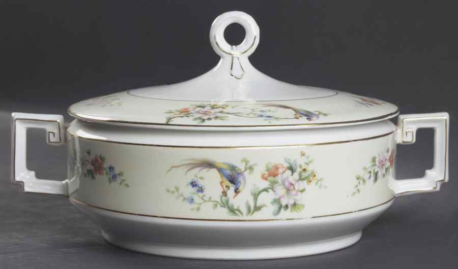 Songbird Round Covered Vegetable by Heinrich - H&C-1