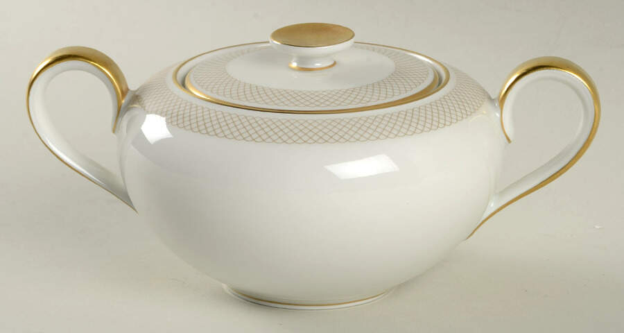 Spinning Sugar Bowl & Lid by Heinrich - H&C-1