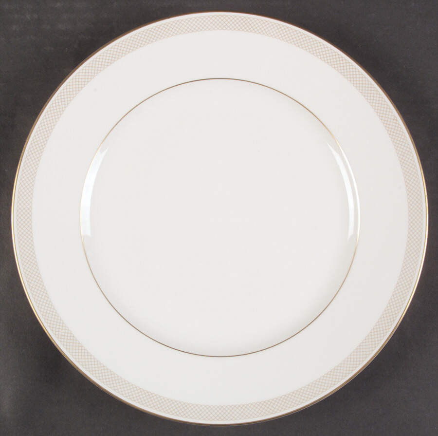 Spinning Dinner Plate by Heinrich - H&C-1