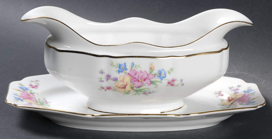 Strasbourg Gravy Boat with Attached Underplate by Heinrich - H&C-1