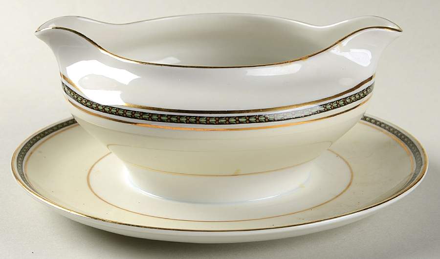 Victoria (Tulips, Dots) Gravy Boat with Attached Underplate by Heinrich - H&C-1