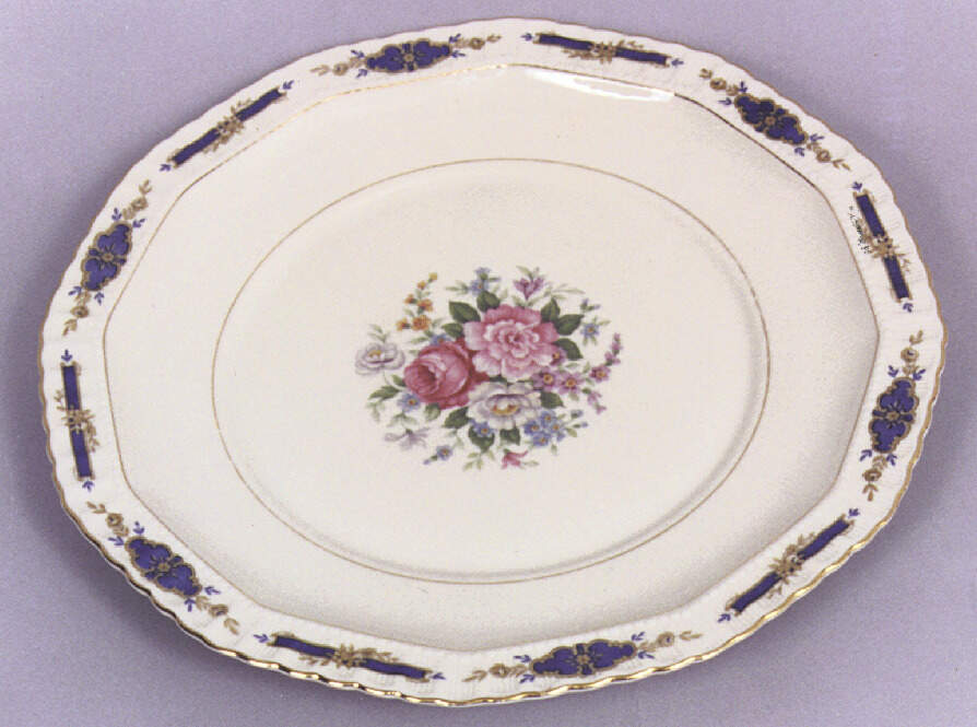 HCZ8 Dinner Plate by Haas-Czjzek Coronado-1