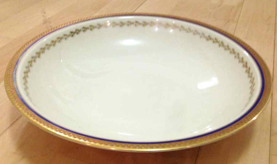 La Reine 9" Round Vegetable Bowl by Haas-Czjzek Coronado-1