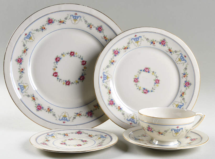 Patricia (Coronado) 5 Piece Place Setting by Haas-Czjzek Coronado-1