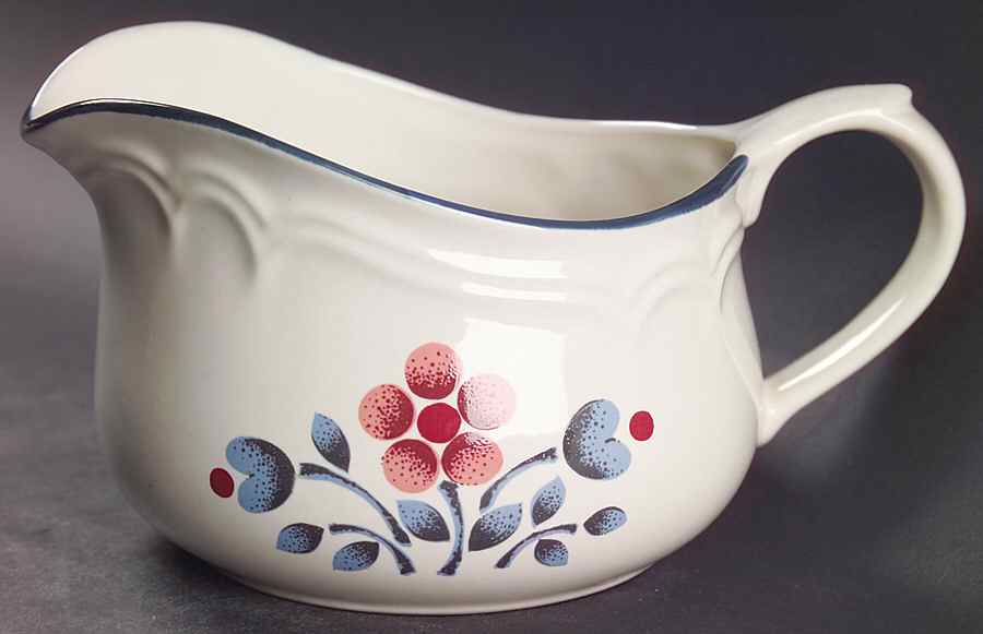 Brambleberry Gravy Boat by Hearthside-1