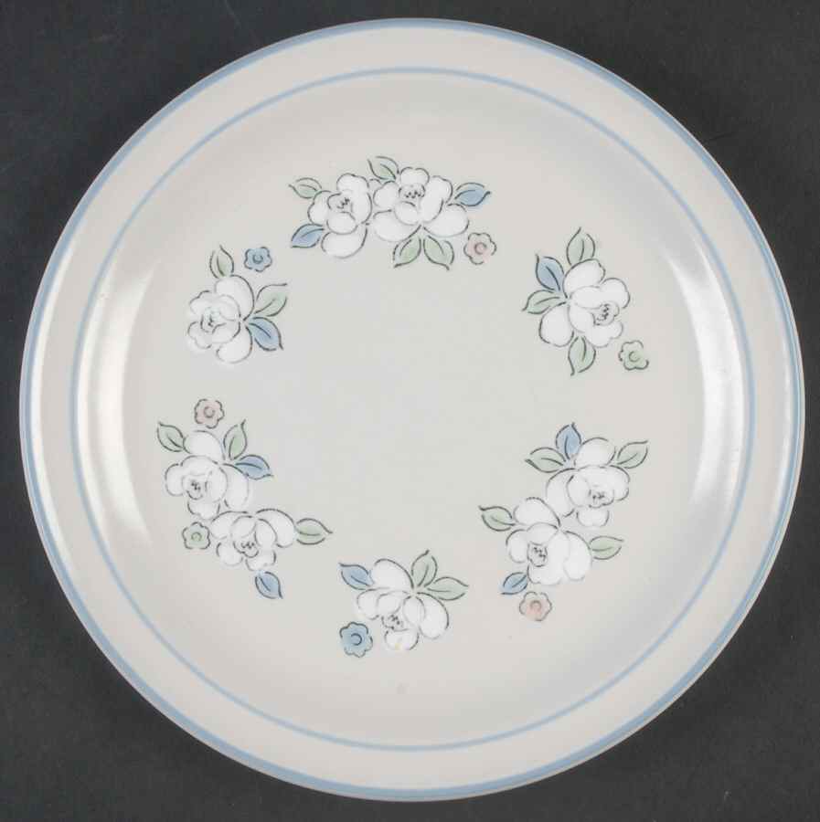 Fleur De Lune Salad Plate by Hearthside-1