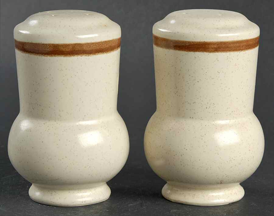 Foliage Time Salt & Pepper Set by Hearthside-1