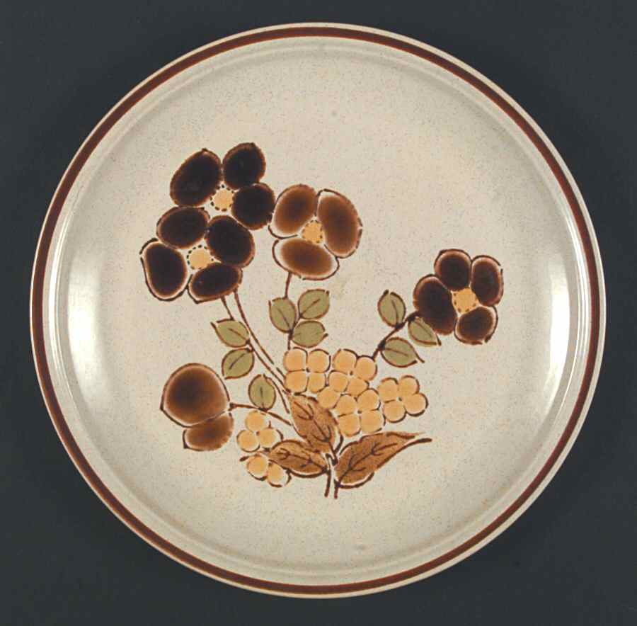 Foliage Time Dinner Plate by Hearthside-1
