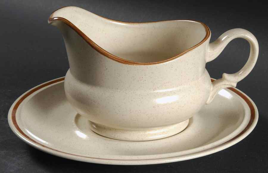 Foliage Time Gravy Boat & Underplate by Hearthside-1