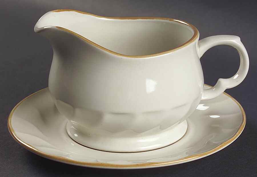Simplicity Gravy Boat & Underplate by Hearthside-1