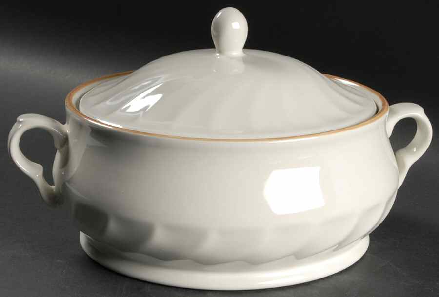 Simplicity Round Covered Vegetable by Hearthside-1