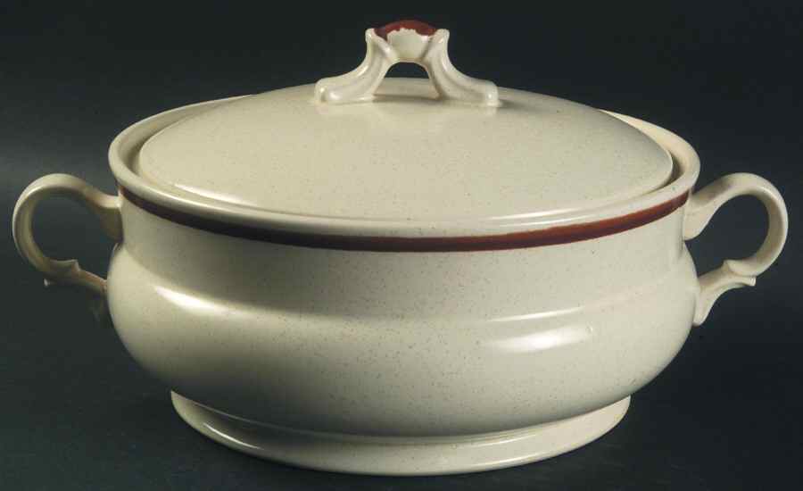 Springtime 2 Qt Round Covered Casserole by Hearthside-1