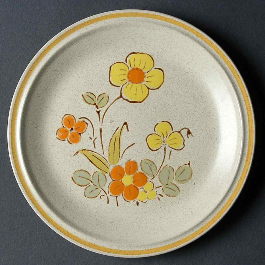 Sunshine Flowers Salad Plate by Hearthside-1