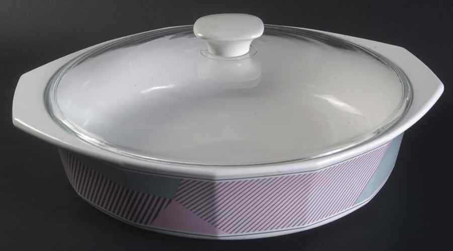 Jai Alai Large Oven-to-Table Round Covered Casserole by Daniel Hechter-1