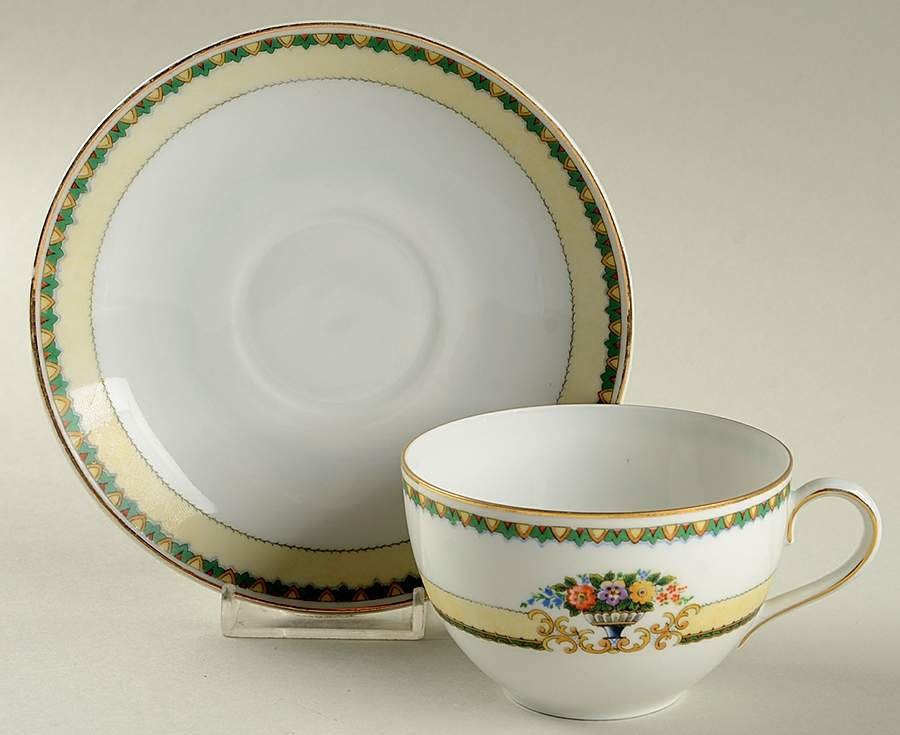 5993 Flat Cup & Saucer Set by Hertel Jacob-1