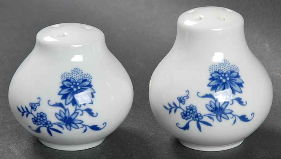 HEP4 Salt & Pepper Set by Graf Von Henneberg-1