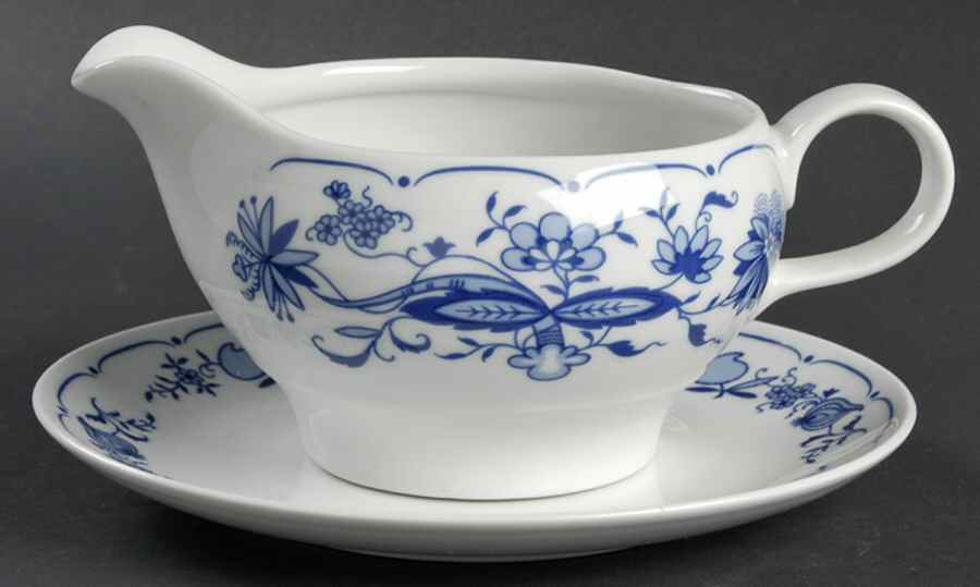HEP4 Gravy Boat & Underplate by Graf Von Henneberg-1