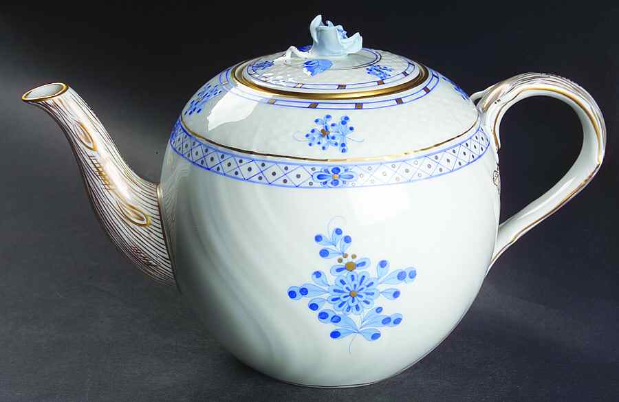 Blue Garden (Wb) Teapot & Lid by Herend-1