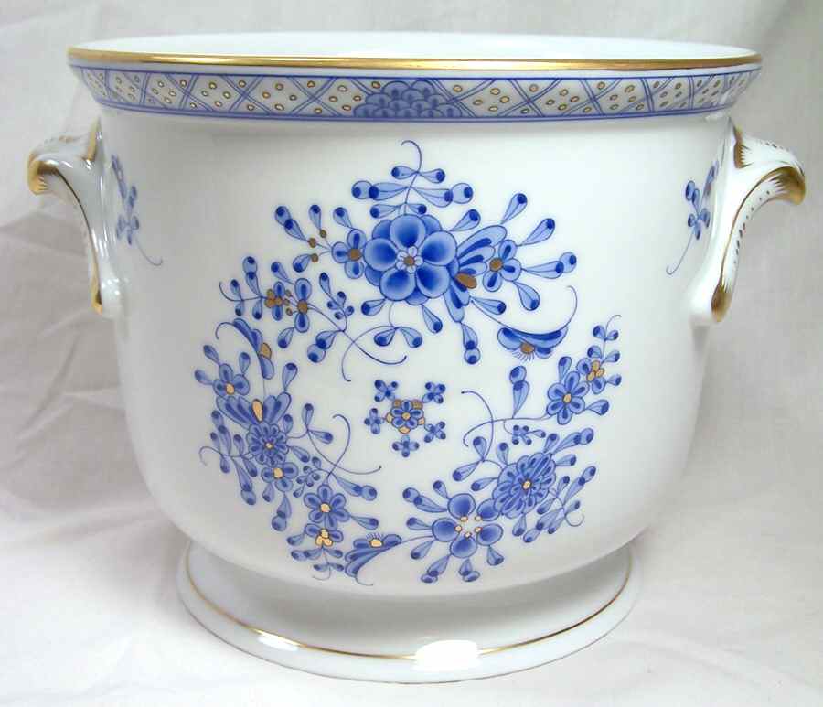 Blue Garden (Wb) 5" Cachepot by Herend-1