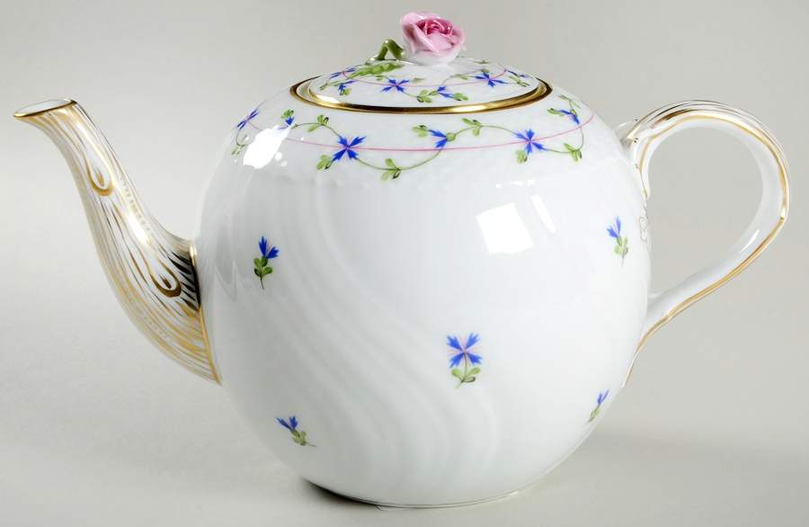 Blue Garland (PBG) Teapot & Lid by Herend-1