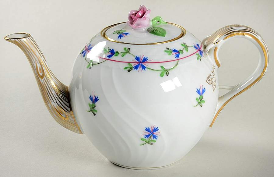 Blue Garland (PBG) Teapot & Lid by Herend-1