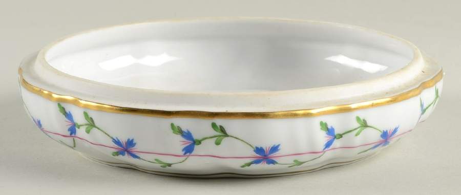 Blue Garland (PBG) 6" Candy Box No Lid by Herend-1