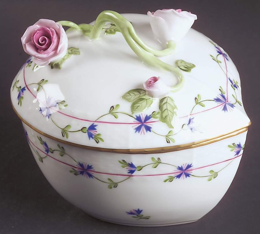 Blue Garland (PBG) 5" Heart Shape Bon Bon & Lid by Herend-1
