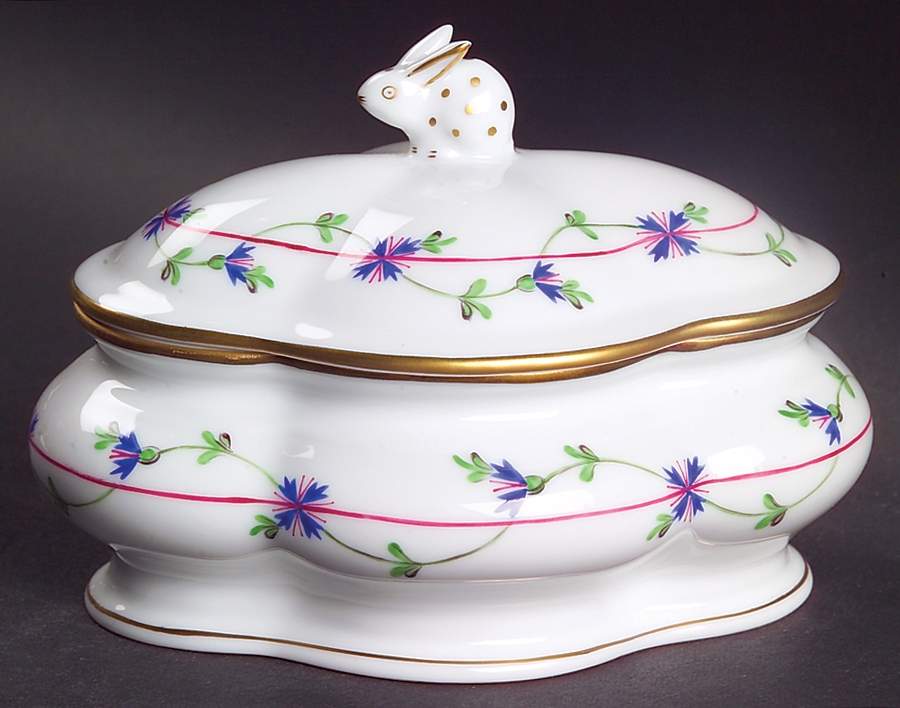 Blue Garland (PBG) Oblong Bon Bon & Lid by Herend-1
