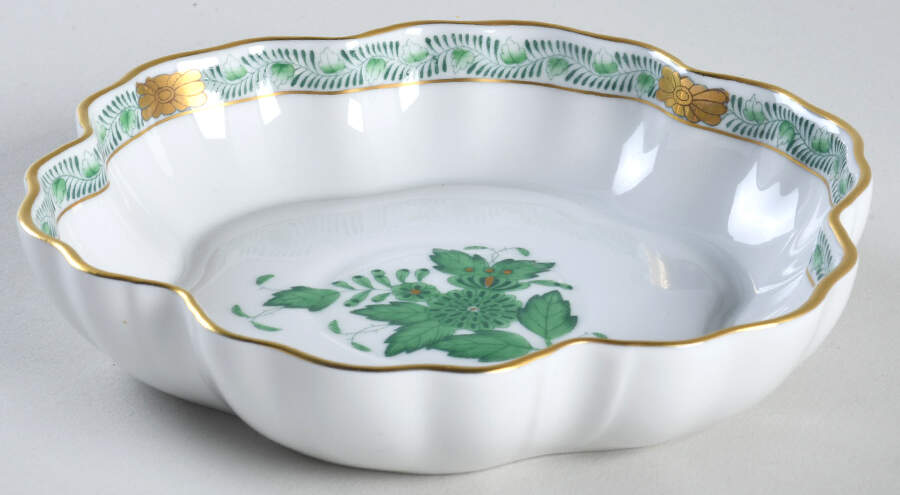 Chinese Bouquet Green (AV) 5" Scalloped Tray by Herend-1