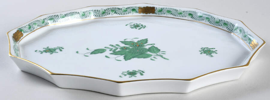 Chinese Bouquet Green (AV) 9" Scalloped Tray by Herend-1