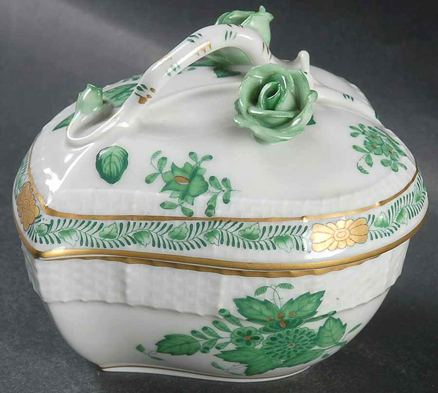 Chinese Bouquet Green (AV) 3" Heart Shape Bon Bon & Lid by Herend-1