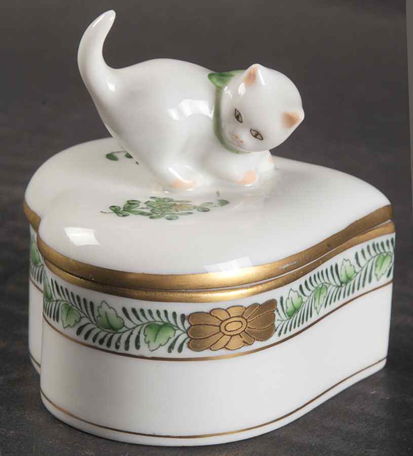 Chinese Bouquet Green (AV) Heart Shape Box & Lid by Herend-1