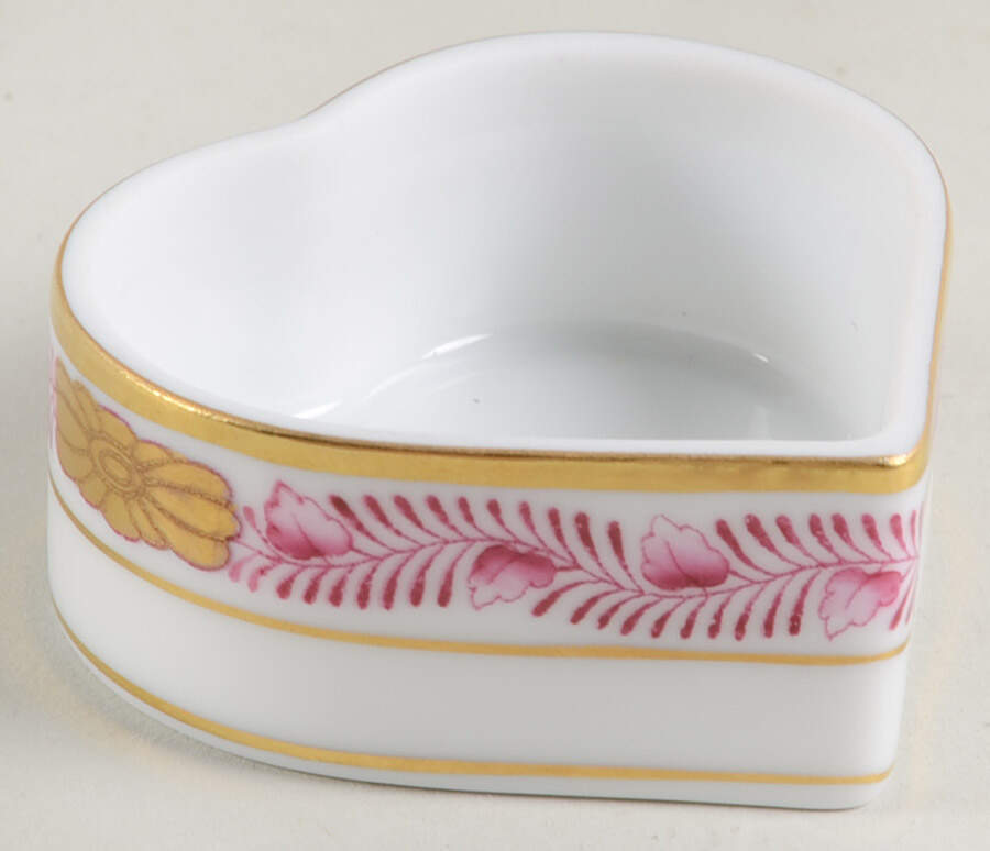 Chinese Bouquet Raspberry (AP) Small Heart Shape Box-No Lid by Herend-1