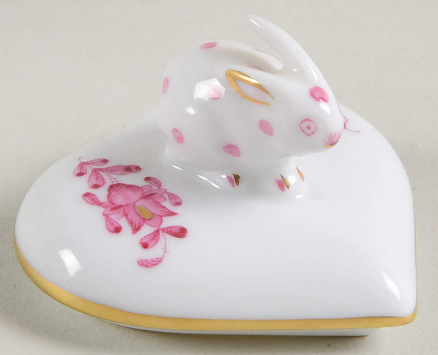 Chinese Bouquet Raspberry (AP) Small Heart Box, Lid Only by Herend-1