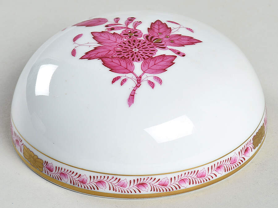 Chinese Bouquet Raspberry (AP) Lid for 4" Round Box by Herend-1
