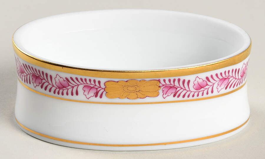 Chinese Bouquet Raspberry (AP) 2" Mini Oval Box, No Lid by Herend-1