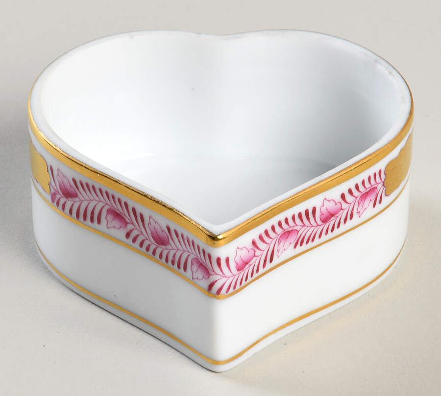 Chinese Bouquet Raspberry (AP) Heart Shape Box No Lid by Herend-1