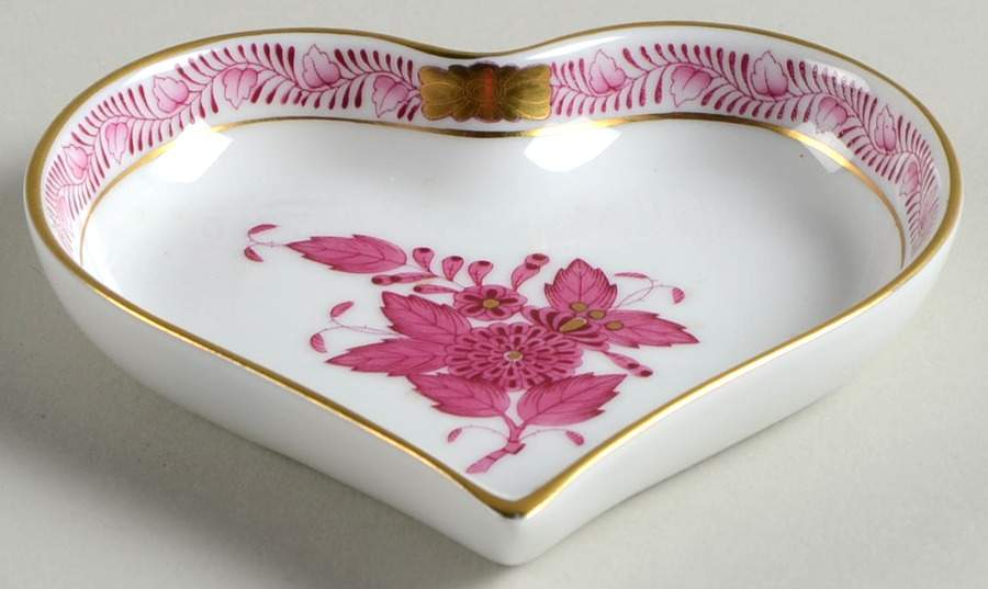 Chinese Bouquet Raspberry (AP) Heart Shaped Tray by Herend-1
