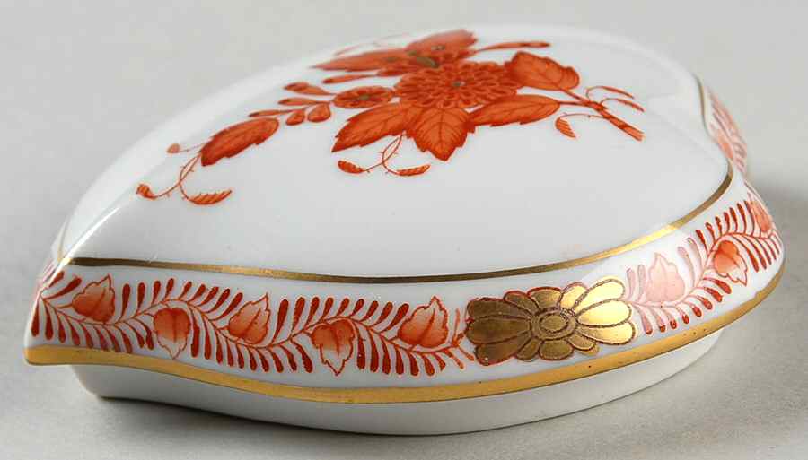 Chinese Bouquet Rust (AOG) Lid for 3" Heart Shape Bon Bon by Herend-1