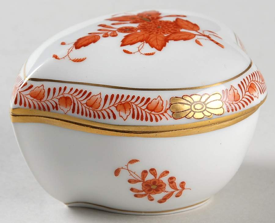 Chinese Bouquet Rust (AOG) 3" Heart Shape Bon Bon & Lid by Herend-1
