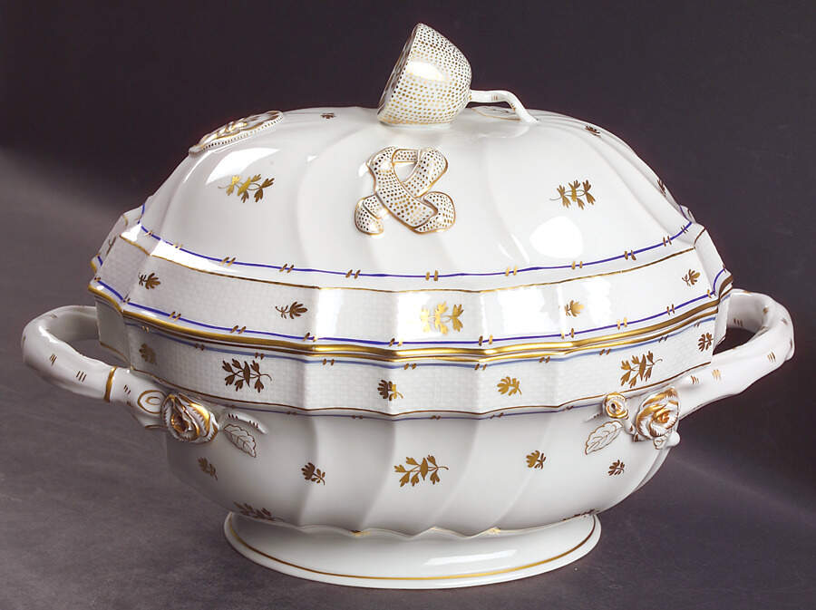 Coronation (Bat) Tureen &  Lid by Herend-1