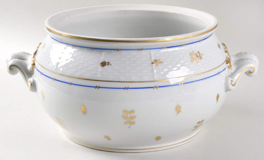 Coronation (Bat) Tureen No Lid by Herend-1
