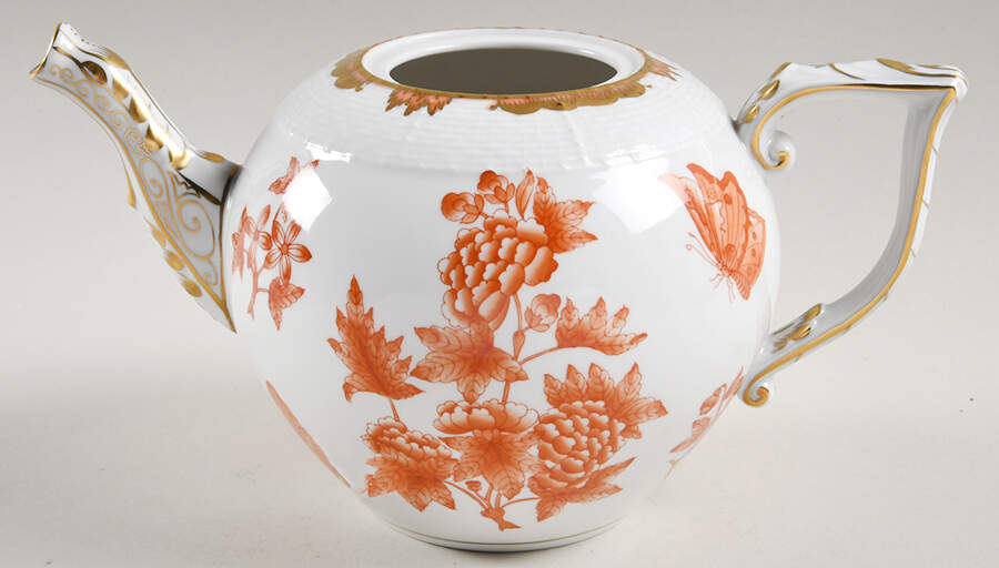 Fortuna (Vboh) Teapot No Lid by Herend-1